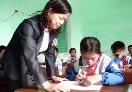 Gần 34 tỉ đồng để xóa mù chữ ở Hà Nội